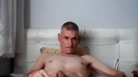 jigolo_golo35 online show from July 3, 2026, 1:17 pm