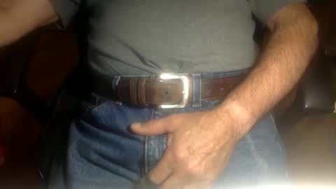 jim2hot online show from October 9, 2025, 8:29 pm