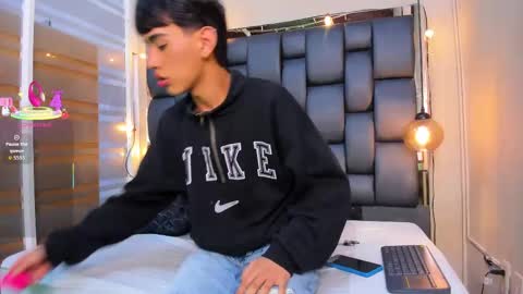 Jim  online show from November 4, 2025, 7:35 pm