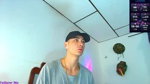 Jimm  Independent Model  online show from January 8, 2026, 1:02 pm