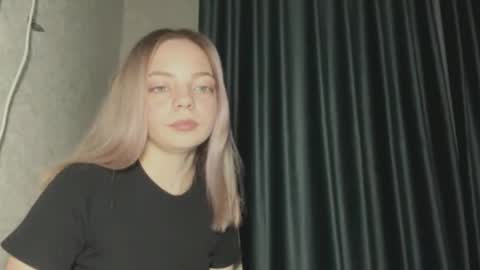 Steff online show from November 25, 2025, 6:52 pm