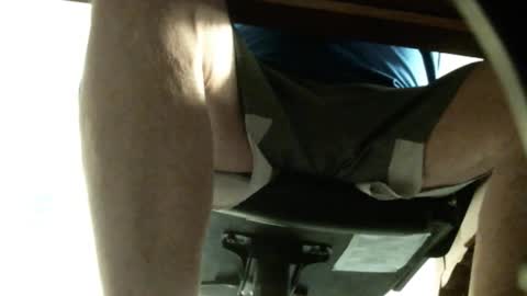 jimwellhung online show from November 27, 2025, 4:03 am