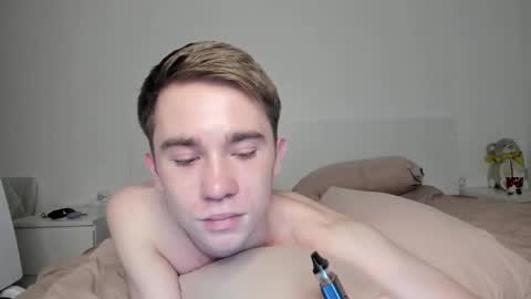 Snapshot of jimyti_bad_boy chatting on January 24, 2025, 2:07 am jimyti_bad_boy online show from January 24, 2025, 2:07 am