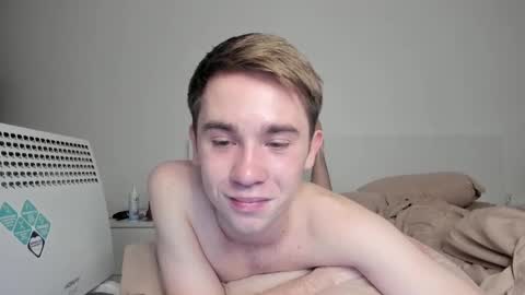 Snapshot of jimyti_bad_boy chatting on January 24, 2025, 5:21 am jimyti_bad_boy online show from January 24, 2025, 5:21 am