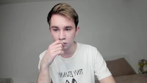 Snapshot of jimyti_bad_boy chatting on February 2, 2025, 4:37 am jimyti_bad_boy online show from February 2, 2025, 4:37 am