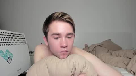 Snapshot of jimyti_bad_boy chatting on February 10, 2025, 9:36 pm jimyti_bad_boy online show from February 10, 2025, 9:36 pm