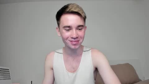 Snapshot of jimyti_bad_boy chatting on February 28, 2025, 1:05 am jimyti_bad_boy online show from February 28, 2025, 1:05 am