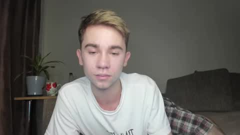 Snapshot of jimyti_bad_boy chatting on October 21, 2025, 9:37 pm jimyti_bad_boy online show from October 21, 2025, 9:37 pm