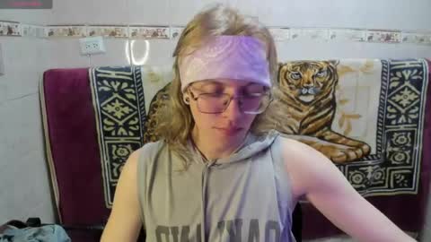 Snapshot of jinnbook chatting on June 21, 2026, 5:54 am JinnBook online show from June 21, 2026, 5:54 am