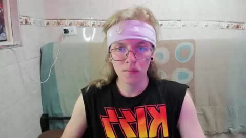 Snapshot of jinnbook chatting on July 8, 2026, 7:51 pm JinnBook online show from July 8, 2026, 7:51 pm