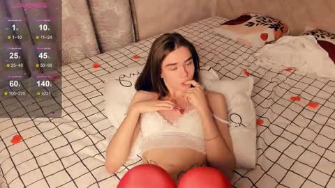 Jinny online show from March 3, 2025, 9:37 pm