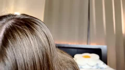 Jinny online show from September 25, 2025, 6:11 pm