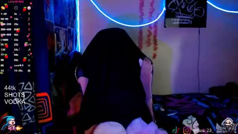 Snapshot of jinx_25 chatting on July 10, 2026, 1:43 am Jinx online show from July 10, 2026, 1:43 am