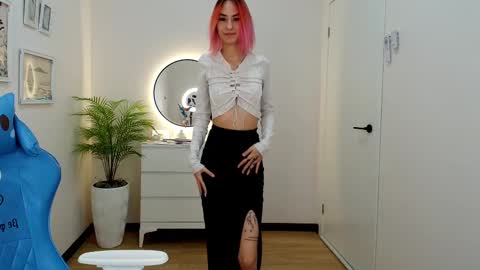 jinx_boom online show from February 14, 2025, 11:42 am