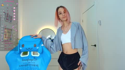 jinx_boom online show from February 28, 2025, 8:53 am