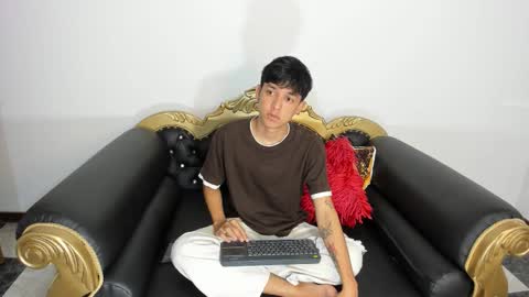 Jisusth online show from February 4, 2026, 11:53 pm