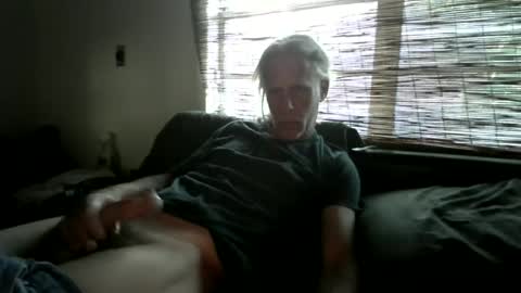 jizzmitten5 online show from June 16, 2026, 11:57 am