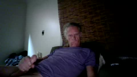 jizzmitten5 online show from June 22, 2026, 6:21 am