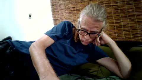 jizzmitten5 online show from July 2, 2026, 3:06 am