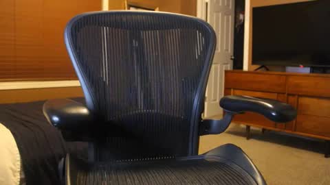 jjjjjfive online show from February 4, 2026, 2:50 am