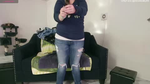 Nicole  Allen online show from December 12, 2024, 12:16 am