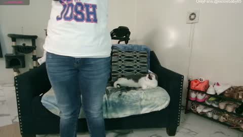 Nicole  Allen online show from December 29, 2024, 2:17 am