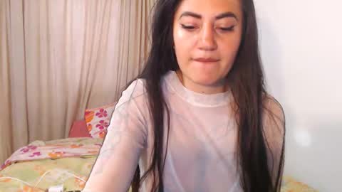 Snapshot of jjodie__ chatting on April 9, 2026, 12:10 pm luuuuuuuuuu online show from April 9, 2026, 12:10 pm