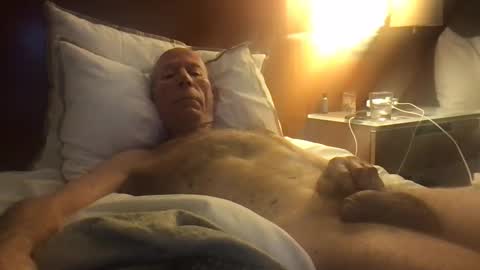 jlk7777 online show from March 12, 2025, 1:19 pm