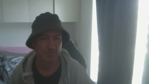 jman2025839798 online show from March 5, 2026, 10:44 am