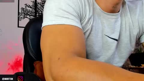 IGJmortton online show from February 13, 2025, 2:31 pm