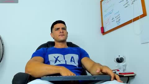 IGJmortton online show from September 14, 2025, 11:42 am