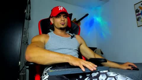 IGJmortton online show from April 10, 2026, 2:44 pm