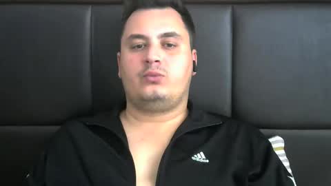 jnsnw online show from October 18, 2025, 12:39 pm