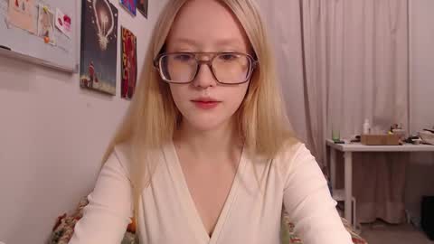 joan_kiss online show from September 22, 2025, 2:08 pm