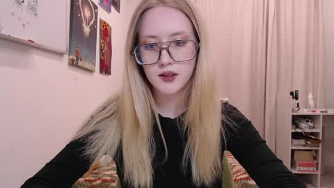 Snapshot of joan_kiss chatting on June 2, 2026, 9:17 pm joan_kiss online show from June 2, 2026, 9:17 pm