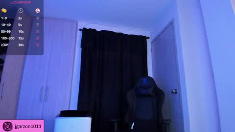 joan_soto online show from December 5, 2024, 2:00 pm