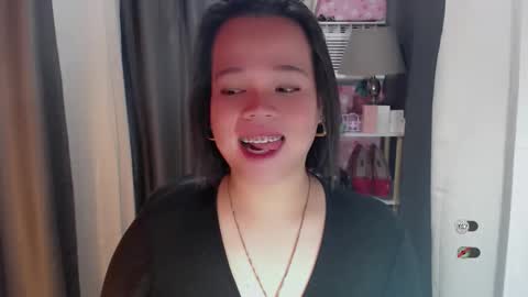 Joana online show from April 18, 2026, 8:09 pm