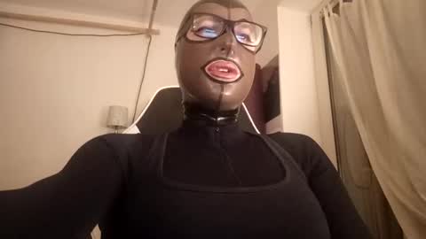 The sweetest toy online show from February 14, 2025, 11:20 pm