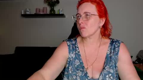 Snapshot of joannaandneighbour chatting on July 5, 2026, 2:13 pm Joanna and Greg online show from July 5, 2026, 2:13 pm