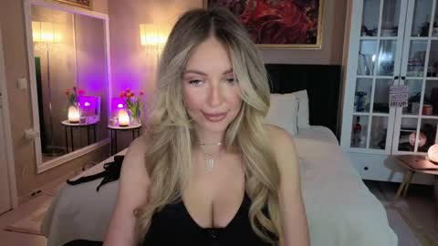 Snapshot of joannee chatting on May 1, 2026, 8:52 am Joanne online show from May 1, 2026, 8:52 am