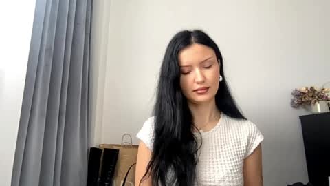 Joan online show from April 23, 2026, 7:20 am