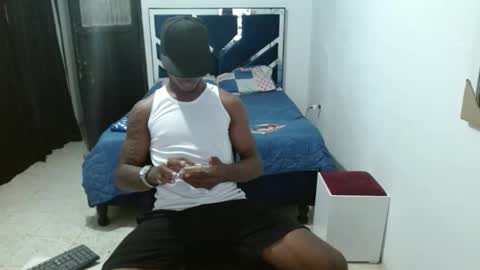 joao_leao online show from September 9, 2025, 7:35 pm