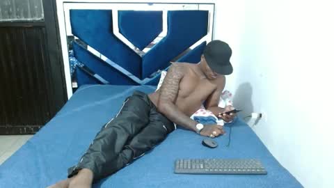 joao_leao online show from September 15, 2025, 4:45 am