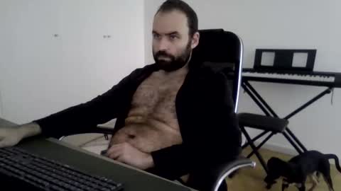 joaodias_18 online show from February 2, 2026, 12:15 pm