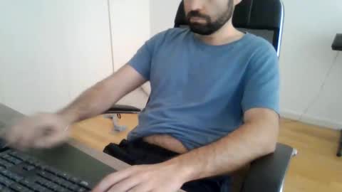 joaodias_18 online show from May 11, 2026, 10:10 am
