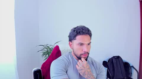 joe_esthetic online show from November 26, 2025, 2:07 pm