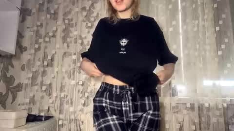 Aurora online show from February 26, 2026, 8:13 am