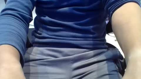 joejoe_1985 online show from January 5, 2026, 6:55 pm