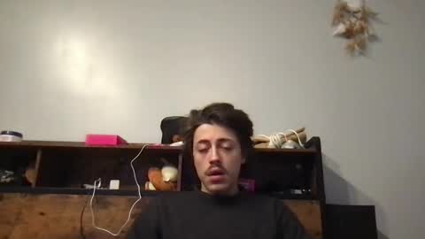 joey_binaa online show from May 12, 2026, 2:47 pm