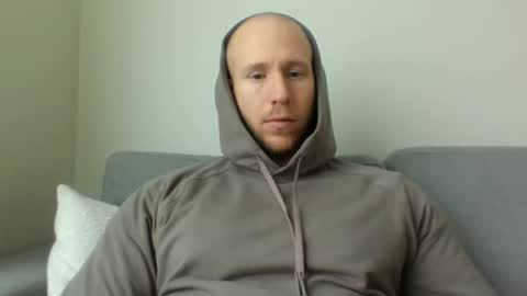 joeybanan online show from March 4, 2025, 10:02 am